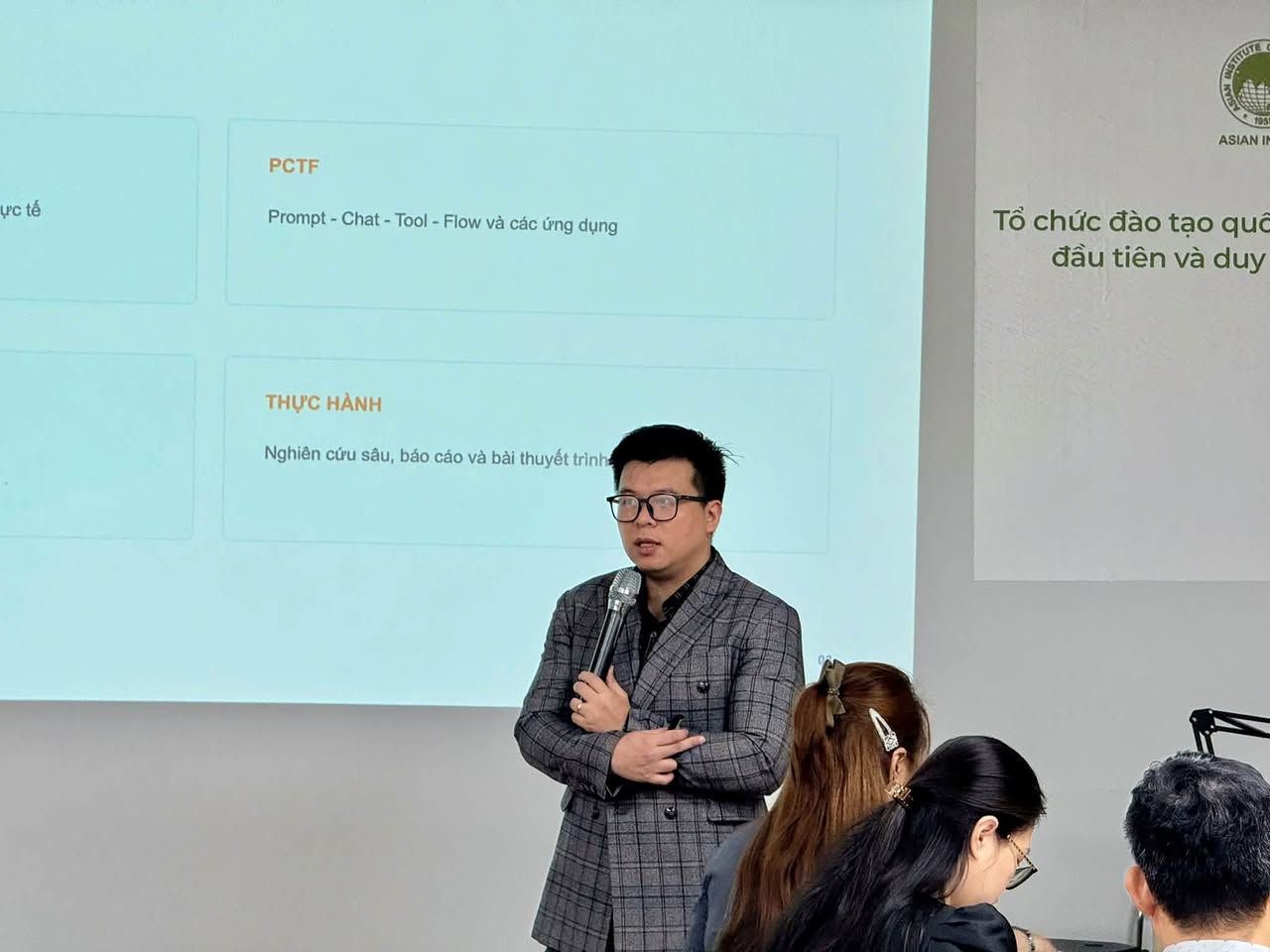 Lớp AI Bootcamp cho CEO tháng 9