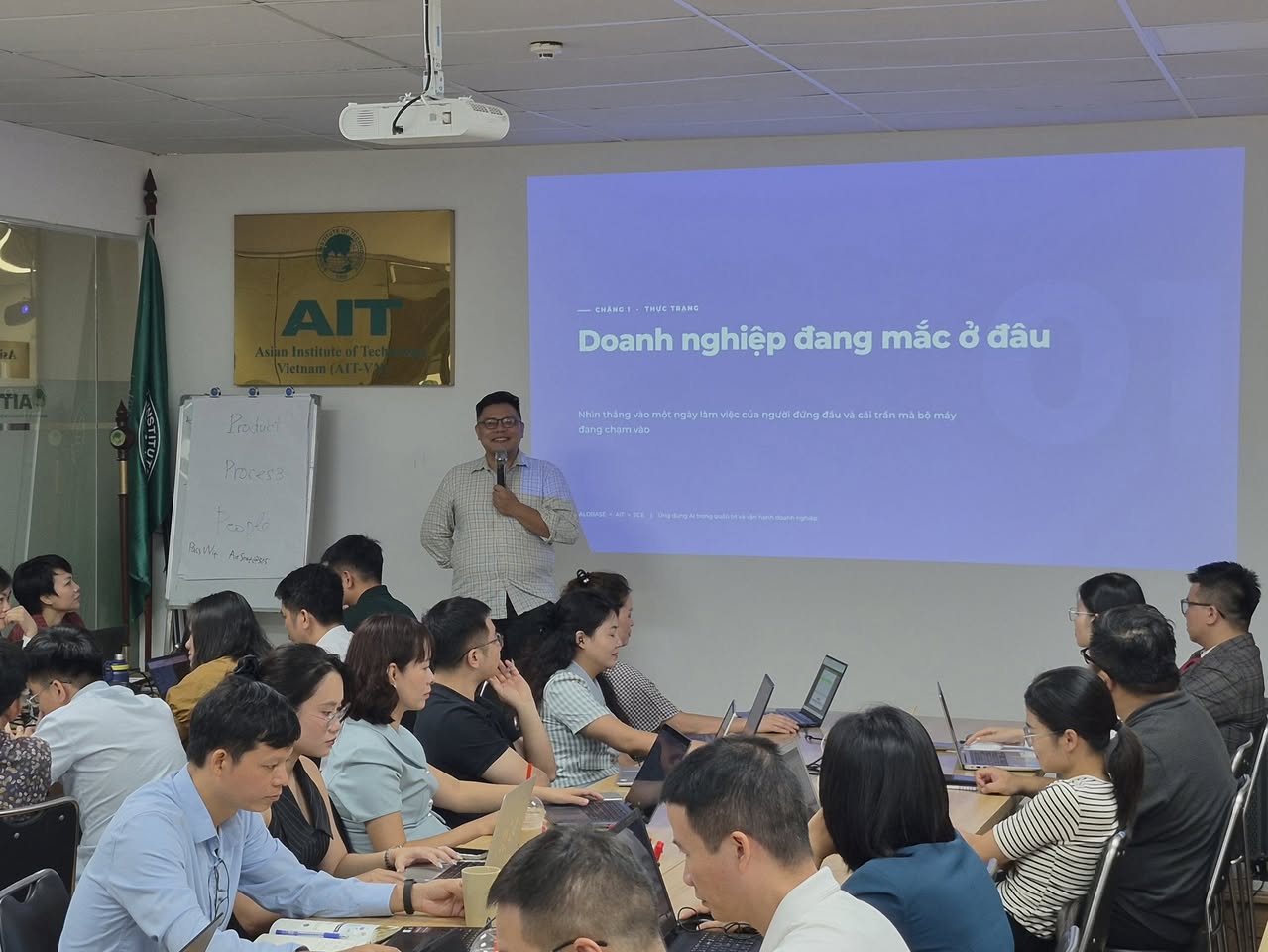 Khai giảng khóa đào tạo AI 4