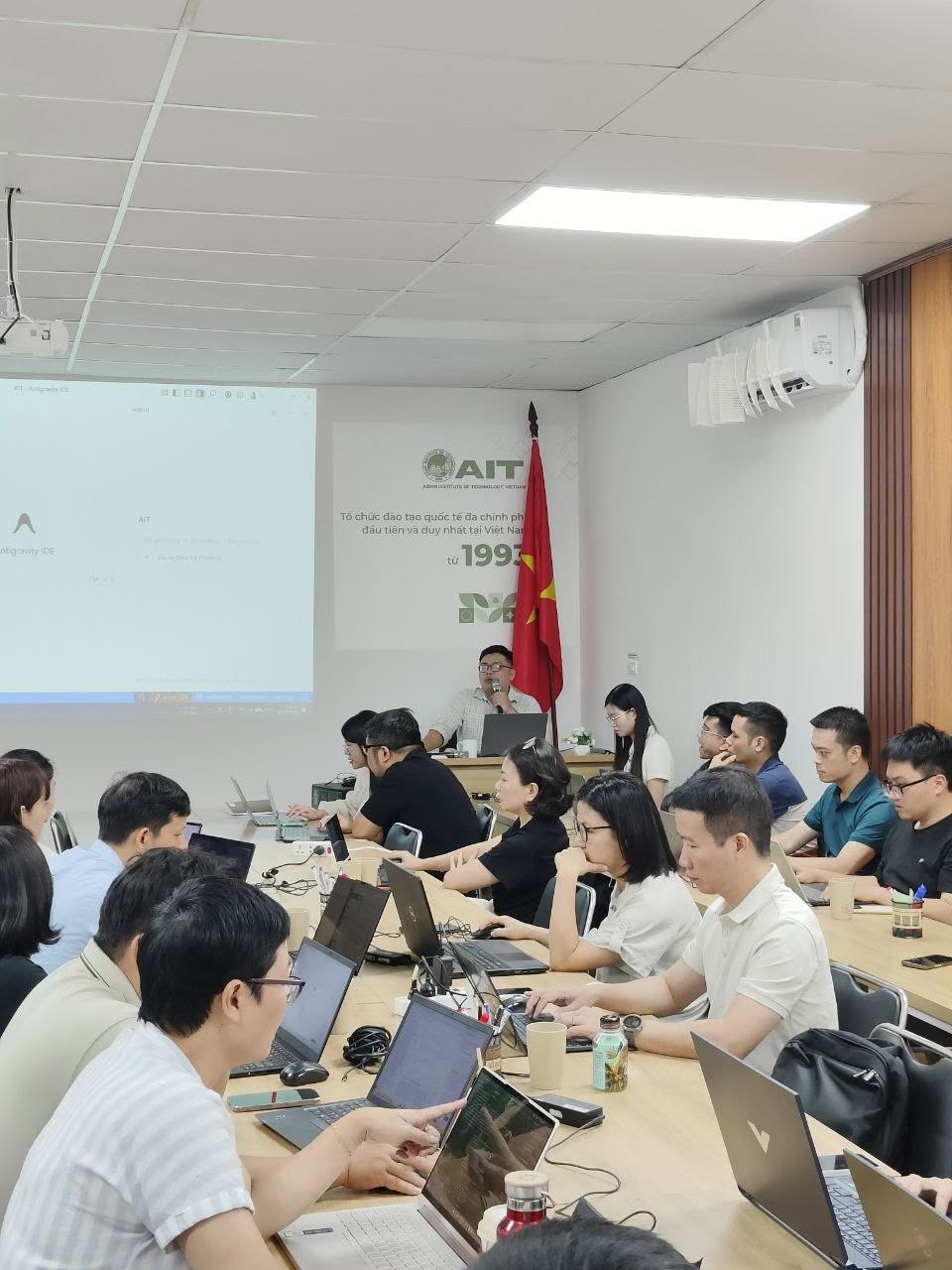 Nhật ký ngày 2 ALOBASE 4