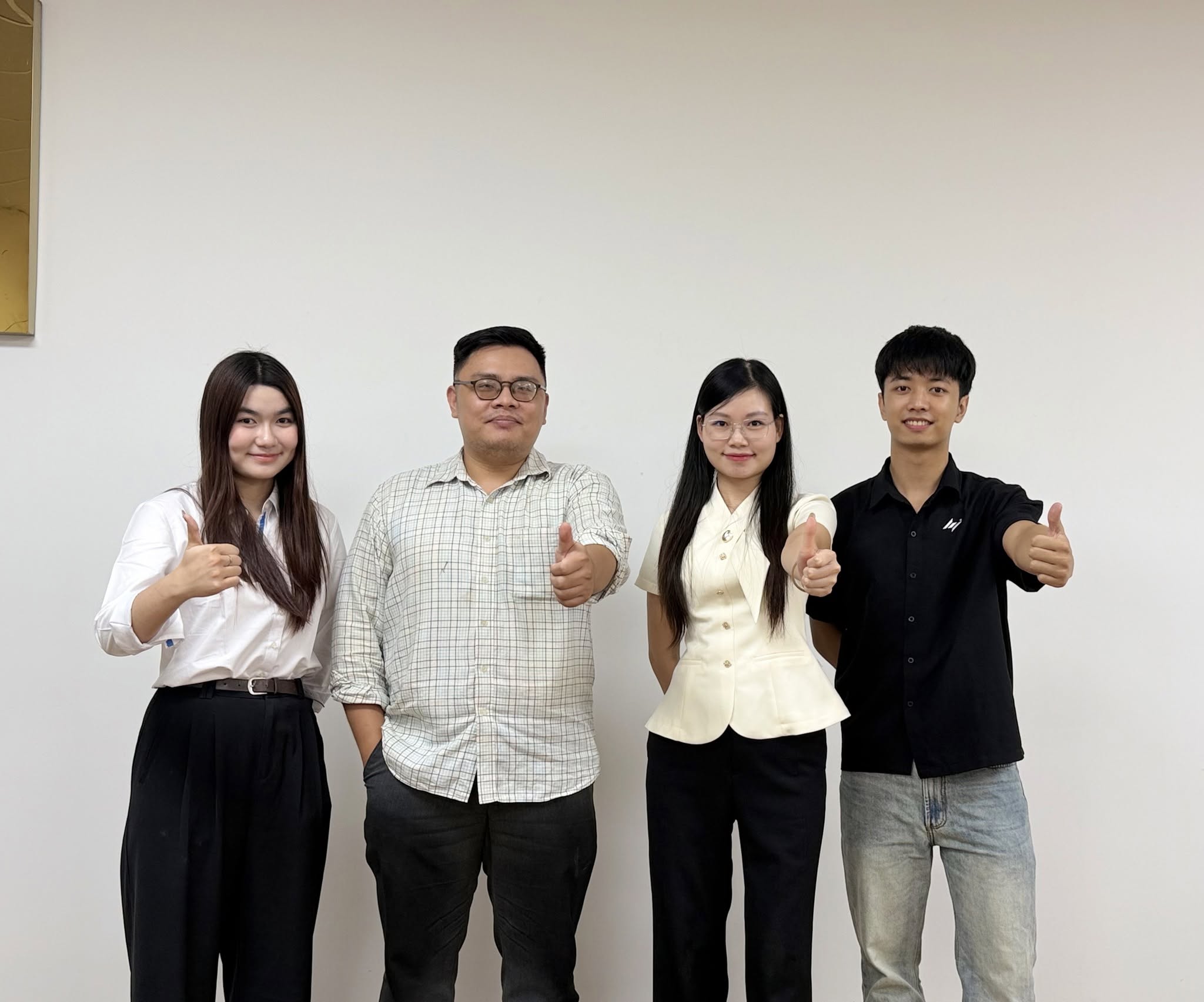Nhật ký ngày 2 ALOBASE 9